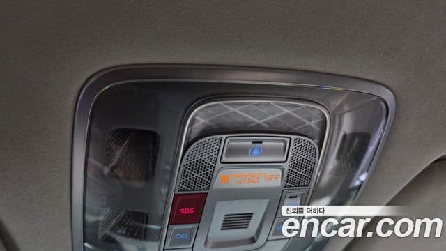 Genesis GV70 2023 — Şəkil 16/33