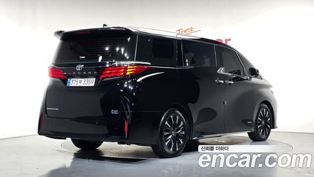Toyota Alphard 2025 — ფოტო 20/34