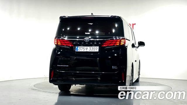 Toyota Alphard 2025 — ფოტო 28/34