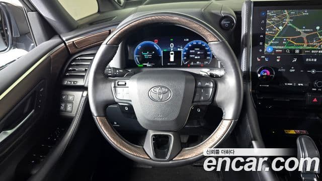 Toyota Alphard 2025 — ფოტო 10/34