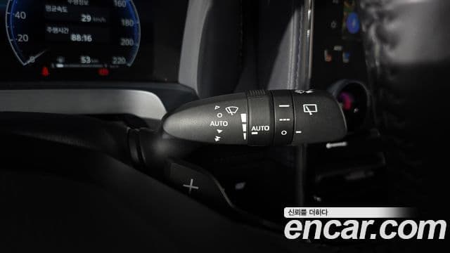 Toyota Alphard 2025 — ფოტო 22/34