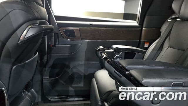 Toyota Alphard 2025 — ფოტო 12/34