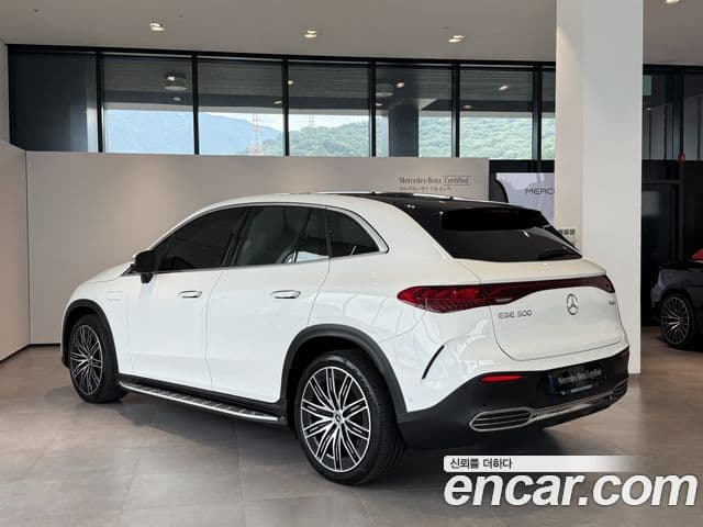 Mercedes-Benz EQE SUV 2024 — ფოტო 14/20