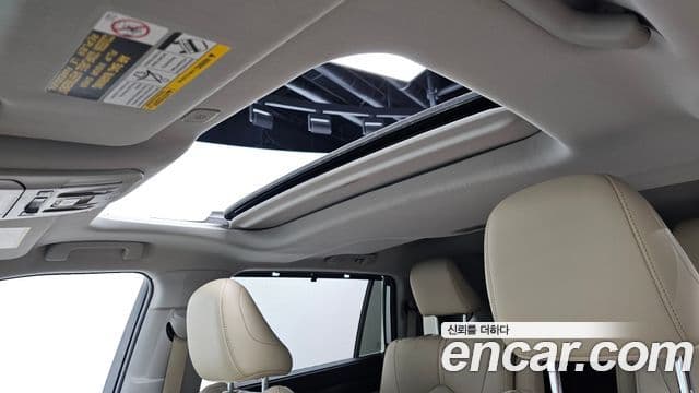 Toyota Highlander 2024 — Şəkil 15/35