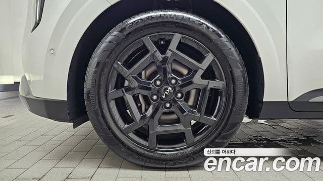 Kia Carnival 2025 — Фото 5/20