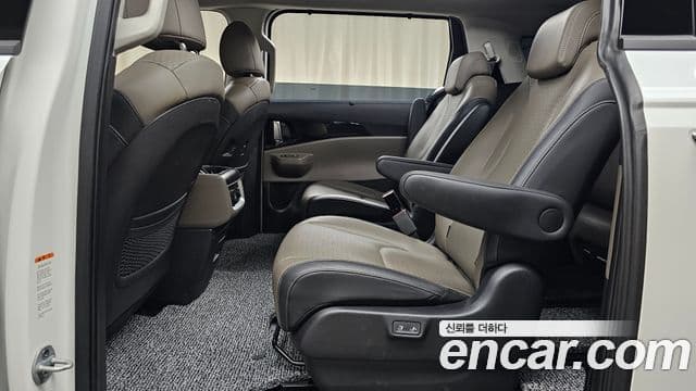 Kia Carnival 2025 — Фото 12/20