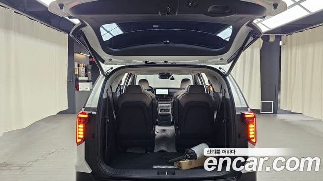 Kia Carnival 2025 — Фото 20/20