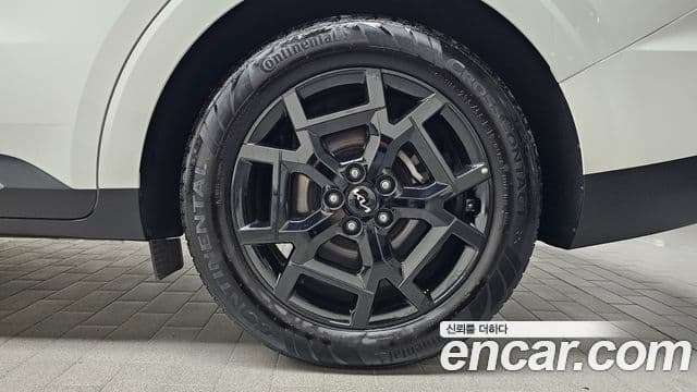 Kia Carnival 2025 — Şəkil 6/35