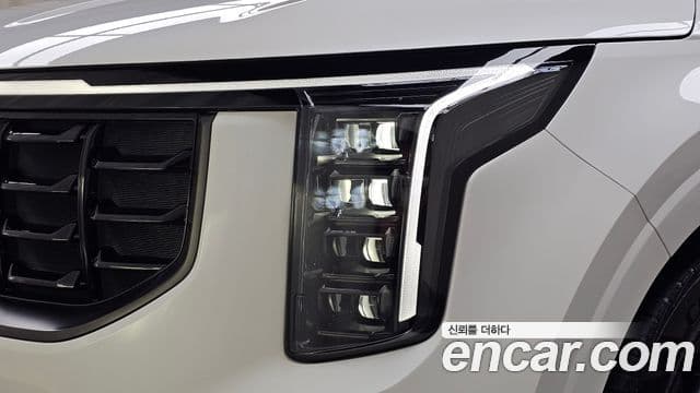 Kia Carnival 2025 — Şəkil 29/35
