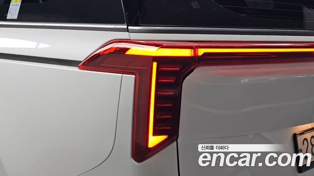 Kia Carnival 2025 — Şəkil 25/35