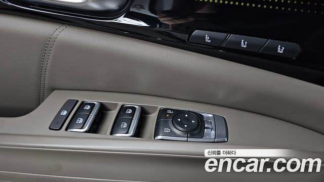 Kia Carnival 2025 — Şəkil 4/35