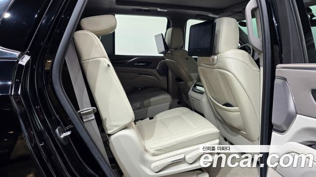 Cadillac Escalade 2021 — Фото 11/20