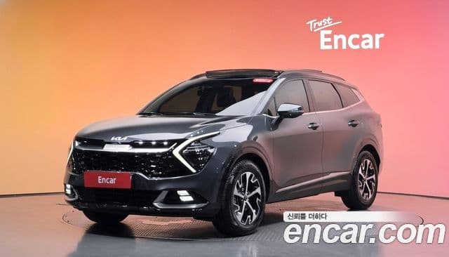 Kia Sportage 2022 — Фото 1/20