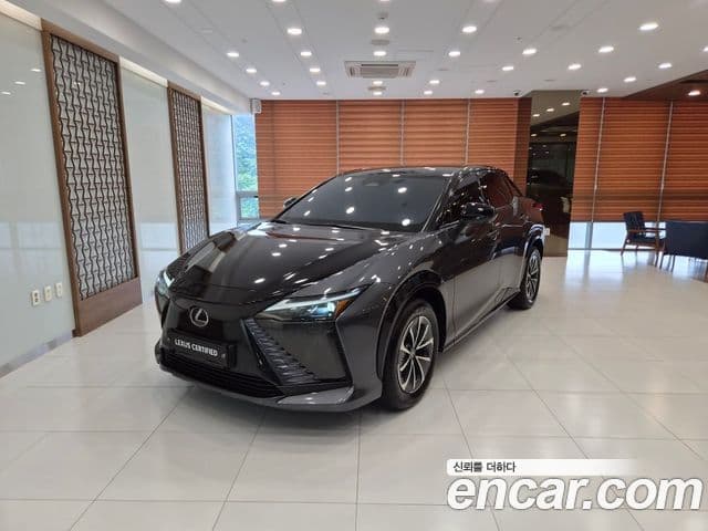 Lexus RZ450e 2023 — Şəkil 8/15