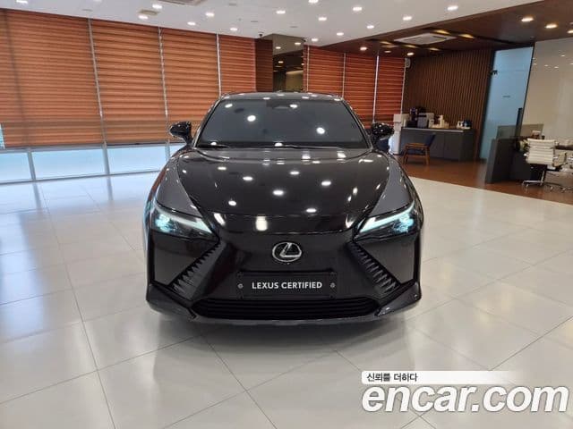 Lexus RZ450e 2023 — Şəkil 7/15
