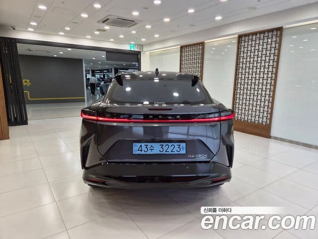 Lexus RZ450e 2023 — Şəkil 1/15
