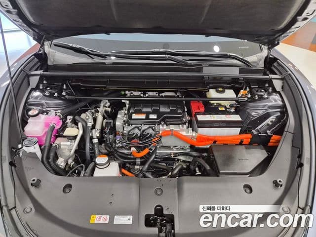Lexus RZ450e 2023 — Şəkil 9/15