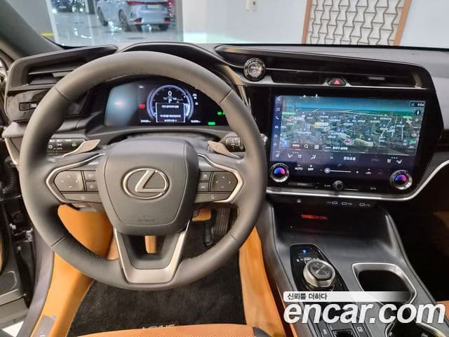 Lexus RZ450e 2023 — Şəkil 15/15