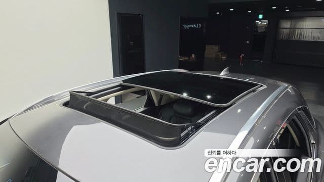 Genesis GV70 2022 — Şəkil 26/40
