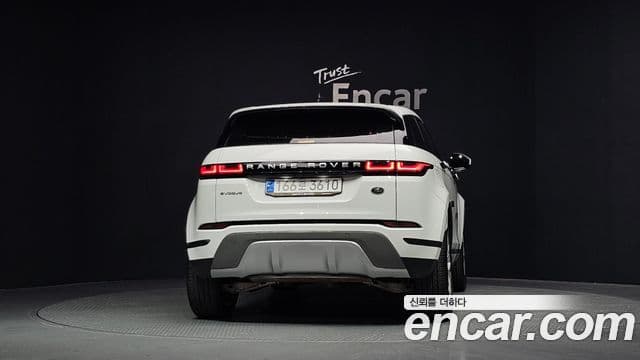 Land Rover Range Rover Evoque 2023 — Фото 4/20