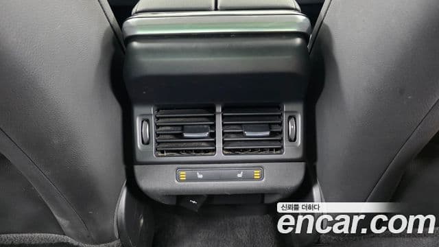 Land Rover Range Rover Evoque 2023 — Фото 18/20