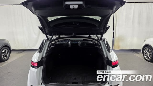 Land Rover Range Rover Evoque 2023 — Фото 20/20