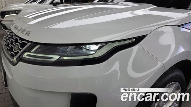 Land Rover Range Rover Evoque 2023 — Şəkil 27/32