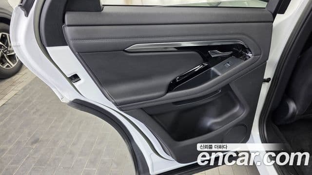 Land Rover Range Rover Evoque 2023 — Şəkil 26/32