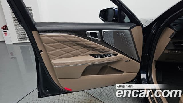 Kia K8 2021 — Photo 19/36