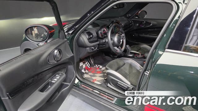 Mini Cooper S Clubman 2020 — Фото 10/20