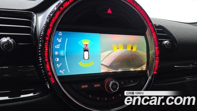 Mini Cooper S Clubman 2020 — Фото 18/20
