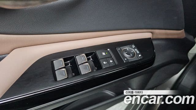 Lexus ES300h 2023 — Photo 17/32