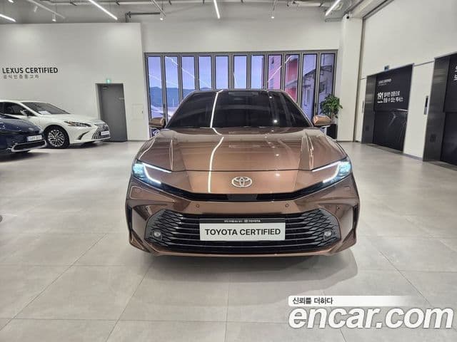 Toyota Camry 2024 — Şəkil 12/20