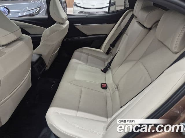 Toyota Camry 2024 — Şəkil 19/20