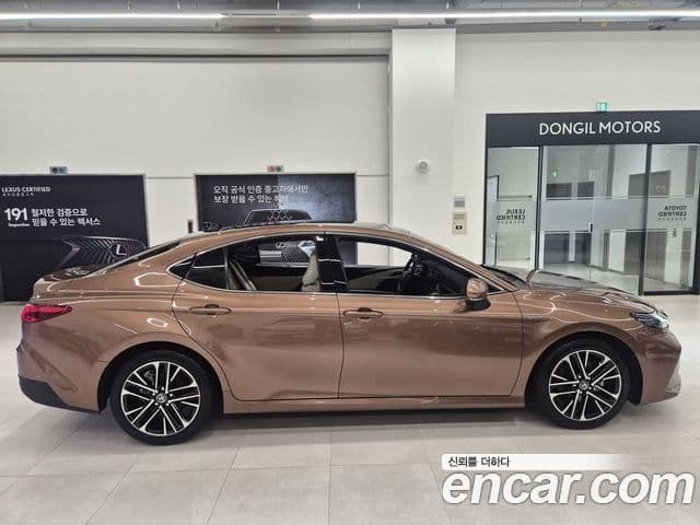 Toyota Camry 2024 — Şəkil 16/20