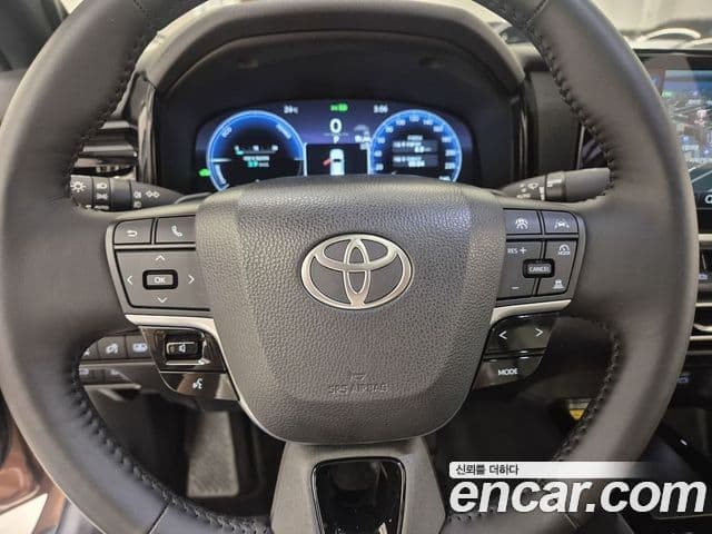 Toyota Camry 2024 — Şəkil 18/20