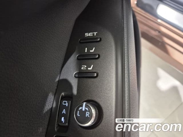 Toyota Camry 2024 — Şəkil 9/20
