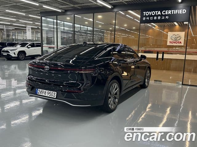 Toyota Crown Crossover 2023 — Şəkil 1/19