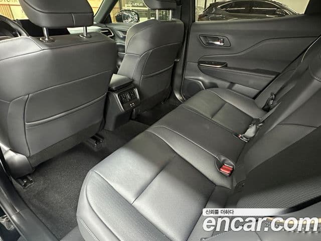 Toyota Crown Crossover 2023 — Şəkil 11/19