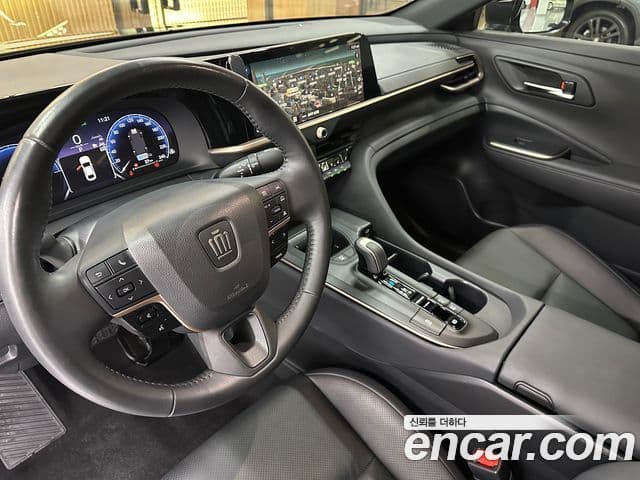 Toyota Crown Crossover 2023 — Şəkil 8/19