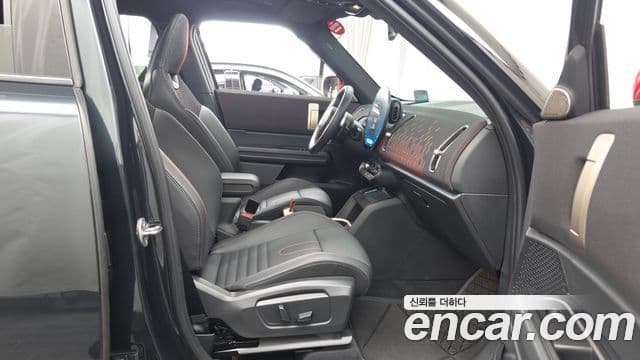 Mini Cooper S Countryman 2025 — Фото 11/20