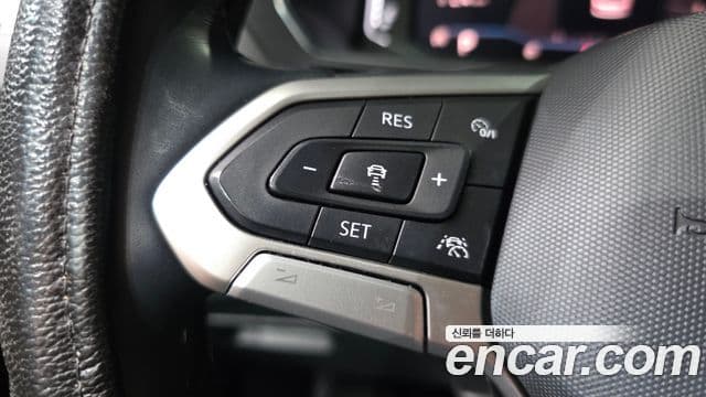 Volkswagen Tiguan Allspace 2023 — Фото 18/20