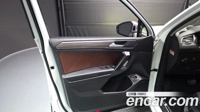 Volkswagen Tiguan Allspace 2023 — Şəkil 16/35