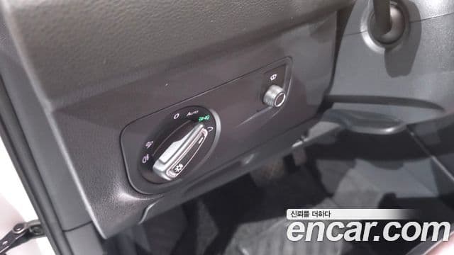 Volkswagen Tiguan Allspace 2023 — Şəkil 33/35