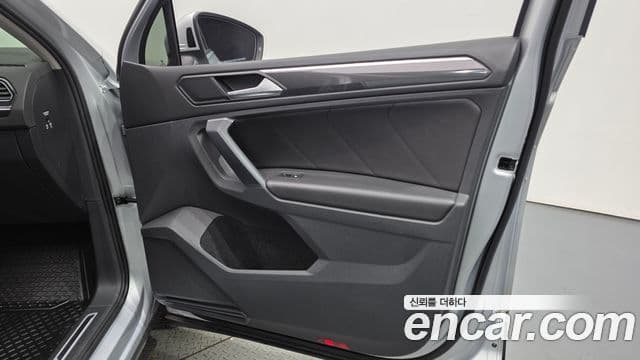 Volkswagen Tiguan 2022 — Şəkil 7/20