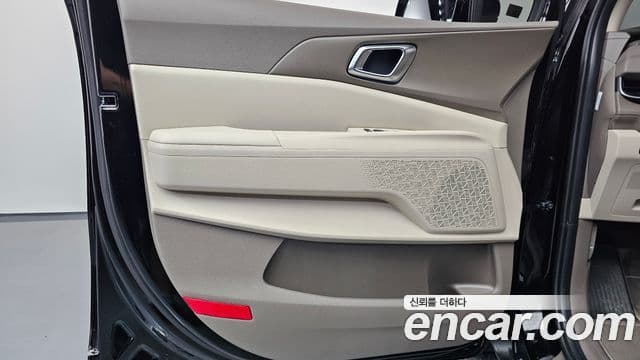 Kia Carnival 2026 — Photo 8/37