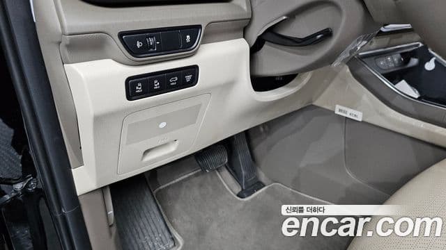 Kia Carnival 2026 — Photo 18/37