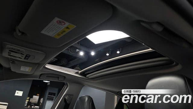 Toyota Camry 2019 — Şəkil 17/32