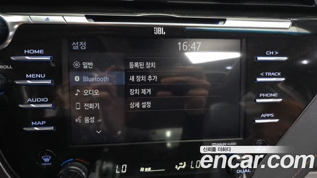 Toyota Camry 2019 — Şəkil 24/32
