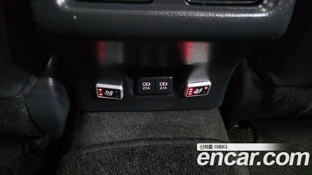 Toyota Camry 2019 — Şəkil 26/32